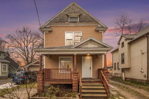 1112 James St, Kalamazoo, MI 49001