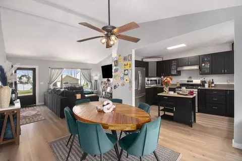 Kitchen - 12875 Kelley Rd, Brooklyn, MI 49230 photo 1 of 5