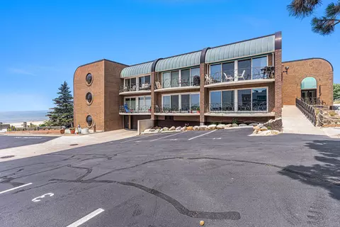 1159 S Harbor Dr #B-1, Grand Haven, MI 49417