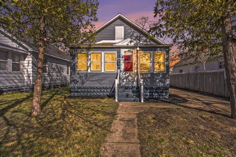 3040 Leahy St, Muskegon, MI 49444