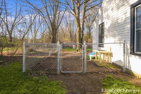 1250 106th Ave, Plainwell, MI 49080 photo 8