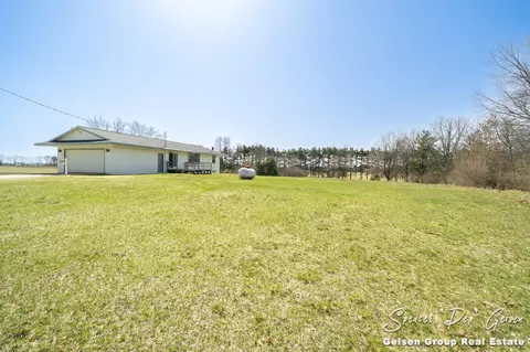 Exterior - 365 N Musson Rd, Stanton, MI 48888 photo 13 of 17