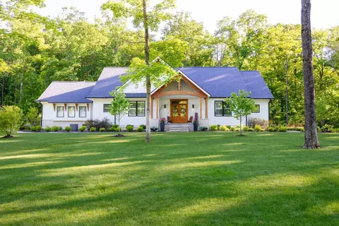 4767 Pintail Ct, Whitmore Lake, MI 48189