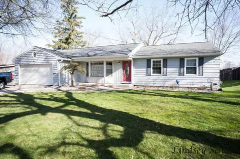 137 Kings Blvd, Sparta, MI 49345