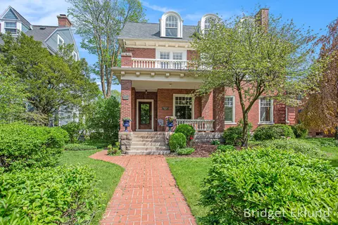 126 Lafayette Ave NE, Grand Rapids, MI 49503