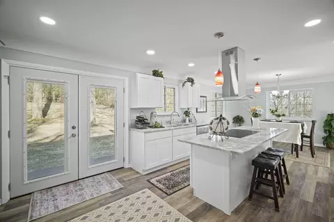 Kitchen - 4276 Indian Trl, Jackson, MI 49201 photo 9 of 9