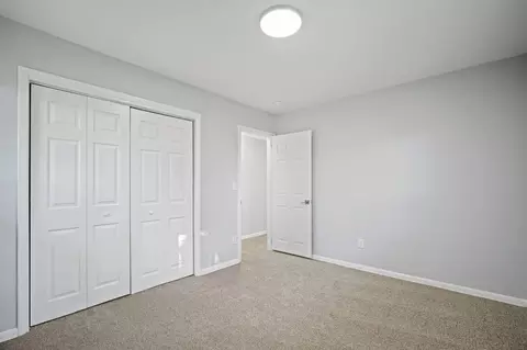 Bedroom - 4276 Indian Trl, Jackson, MI 49201 photo 2 of 2