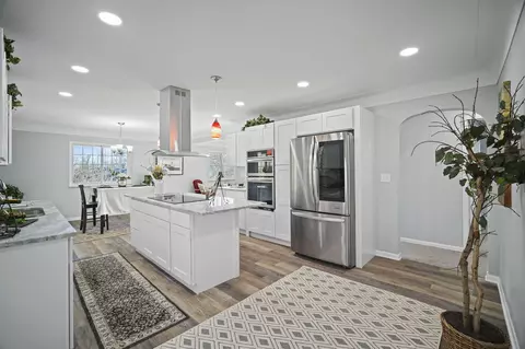 Kitchen - 4276 Indian Trl, Jackson, MI 49201 photo 4 of 9