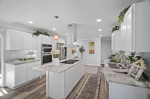 Kitchen - 4276 Indian Trl, Jackson, MI 49201 photo 1 of 9