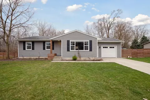 2215 Garden Homes Drive Dr, Ann Arbor, MI 48103