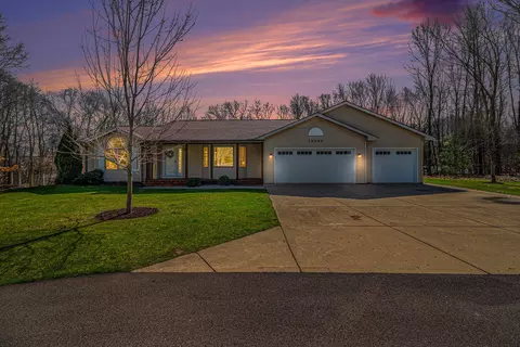 Exterior - 13044 Ryan Ridge Dr SE, Lowell, MI 49331 photo 2 of 10