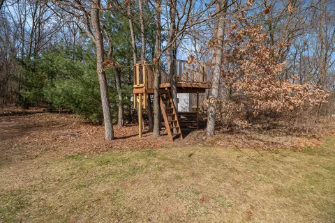 Exterior - 13044 Ryan Ridge Dr SE, Lowell, MI 49331 photo 9 of 10