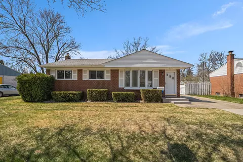 629 Archwood Dr, Ann Arbor, MI 48103