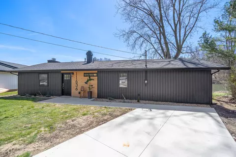 Exterior - 11636 Cedar Ct, Jerome, MI 49249 photo 2 of 11