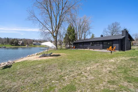 Exterior - 11636 Cedar Ct, Jerome, MI 49249 photo 6 of 11