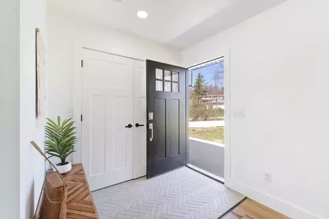 Entry Way - 11636 Cedar Ct, Jerome, MI 49249 photo 2 of 4