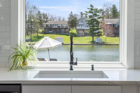 Kitchen - 11636 Cedar Ct, Jerome, MI 49249 photo 8 of 18
