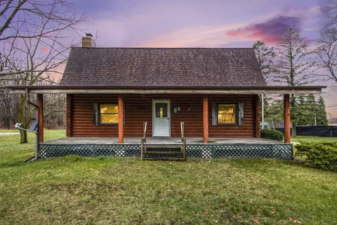 28786 Yaw St, Dowagiac, MI 49047