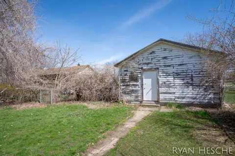 Exterior - 208 N King St, Lyons, MI 48851 photo 6 of 12