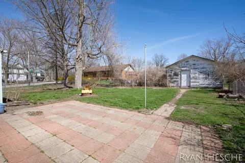 Exterior - 208 N King St, Lyons, MI 48851 photo 8 of 12