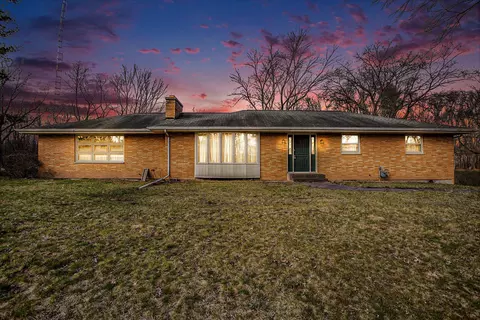 20801 Carpenter Dr, Battle Creek, MI 49017