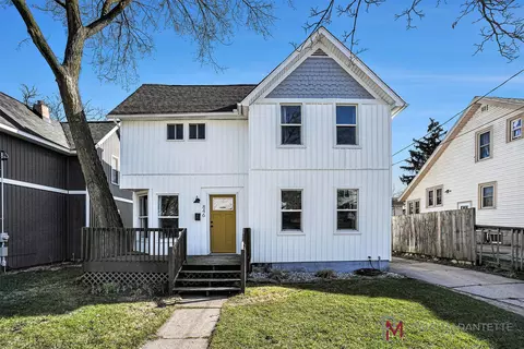 846 Logan St SE, Grand Rapids, MI 49506