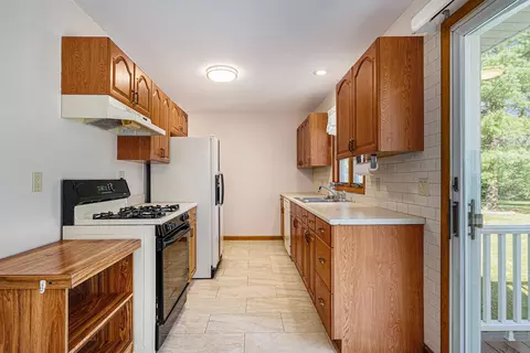 Kitchen - 1326 Yoder Rd, Manistee, MI 49660 photo 2 of 3