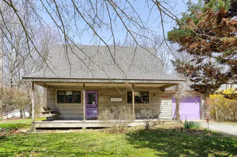 7177 Orchard Lake Dr, South Haven, MI 49090