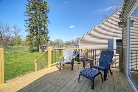 Exterior - 2428 Wallace Dr, Jackson, MI 49203 photo 16 of 22
