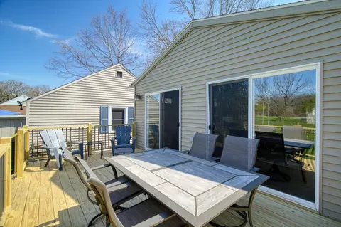 Exterior - 2428 Wallace Dr, Jackson, MI 49203 photo 19 of 22