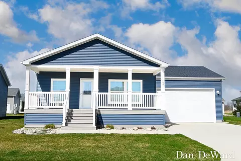 11709 Townsquare Blvd, Rockford, MI 49341