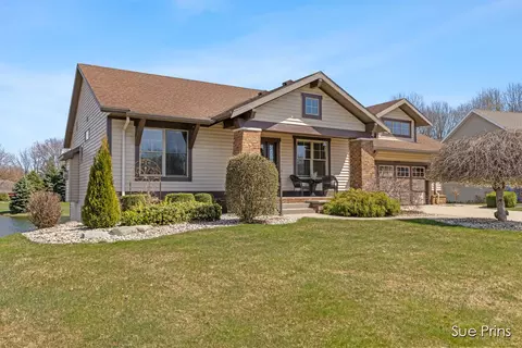 4087 Unity Dr, Hudsonville, MI 49426