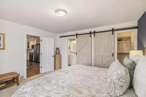 Bedroom - 11821 Killarny Cir, Jerome, MI 49249 photo 2 of 8