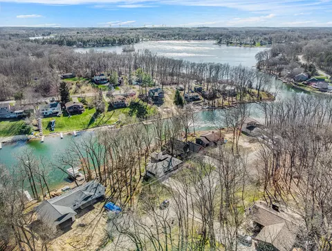 View/Area - 11821 Killarny Cir, Jerome, MI 49249 photo 6 of 9