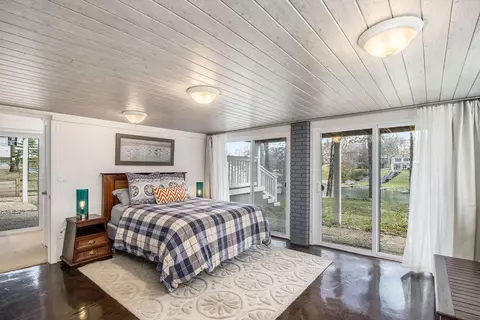 Bedroom - 11821 Killarny Cir, Jerome, MI 49249 photo 3 of 8