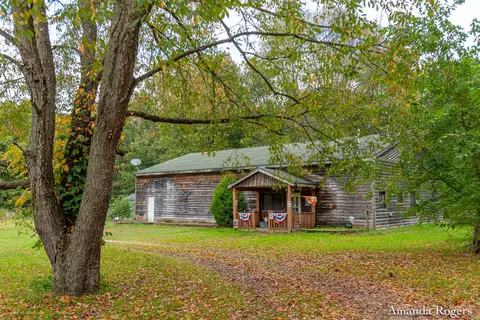 9888 Marble Pines Dr, Lowell, MI 49331