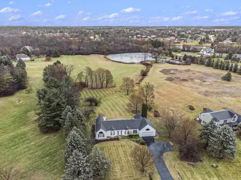 View/Area - 5931 Bellwether Dr, Saline, MI 48176 photo 1 of 2