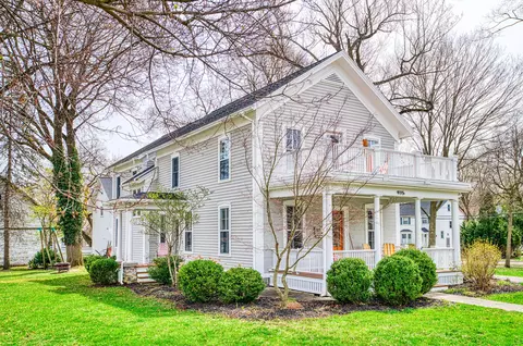 415 S East St, Chelsea, MI 48118