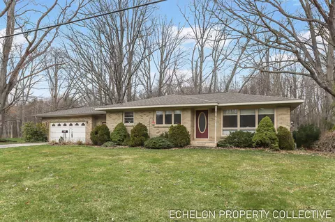 7085 Fillmore St, Allendale, MI 49401