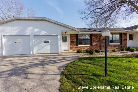 230 S State St #129, Zeeland, MI 49464