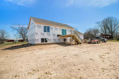Exterior - 5583 Whites Bridge Rd, Belding, MI 48809 photo 7 of 8