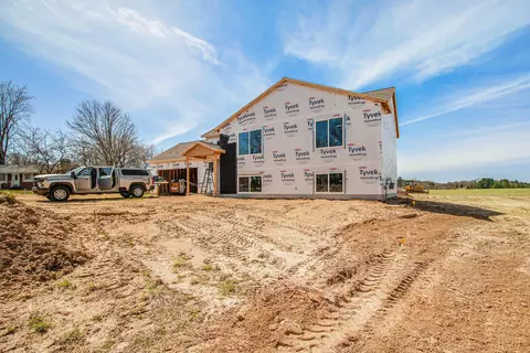 5583 Whites Bridge Rd, Belding, MI 48809