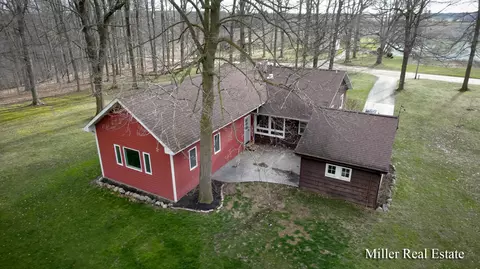 9148 S Bird Rd, Dowling, MI 49050 photo 6