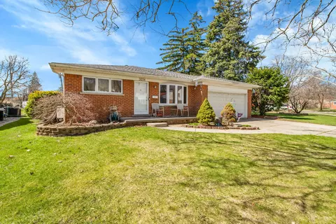 31291 Kendall St, Livonia, MI 48154