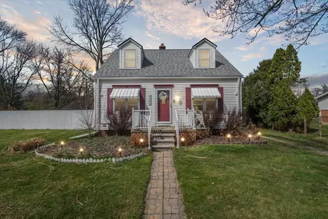 31620 5 Mile Rd, Livonia, MI 48154