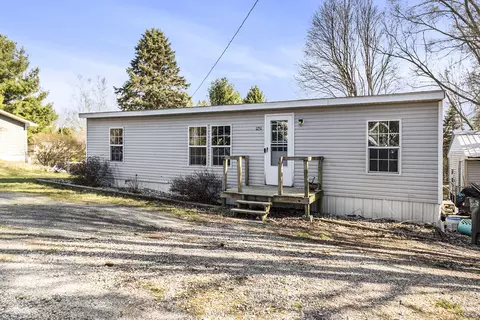 1251 W Harold St, Scottville, MI 49454