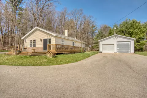 7161 22 Mile Rd, Sand Lake, MI 49343