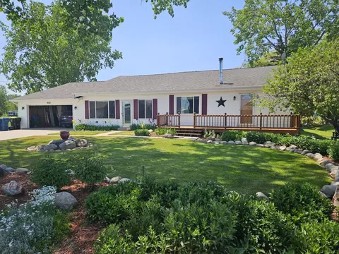 4552 Lake Superior Dr, Standish, MI 48658