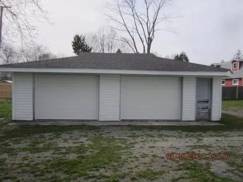 2325 Carleton West Rd, Carleton, MI 48117 photo 4