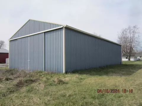 2325 Carleton West Rd, Carleton, MI 48117 photo 3